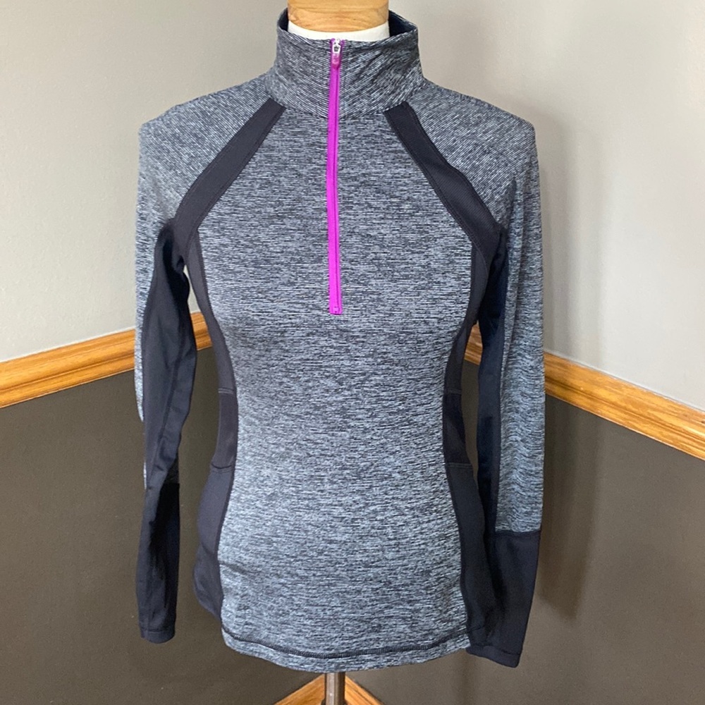 Tek gear quarter zip long sleeve black, white, & purple athletic top size Small